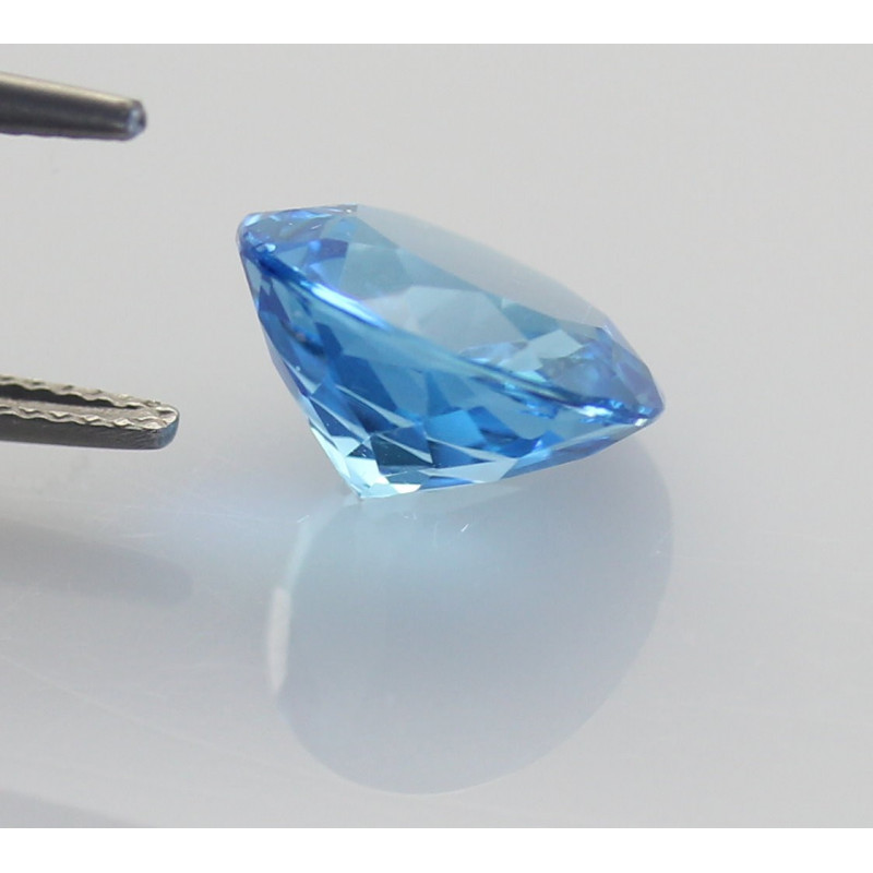 synthetische Edelsteine 1 CZ 8 x 6 mm Topas Blau Swiss-blue oval Cubic Zirkonia 