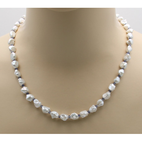 Keshi Perlenkette mit Kyanit 51 cm lang-Perlenketten