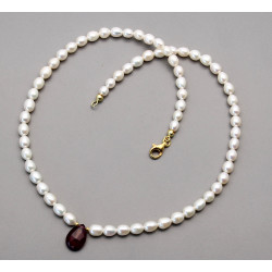 Süßwasser-Perlenkette mit facettierten Rubellit in 47 cm Länge