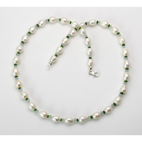Perlenkette - weiße Süßwasser-Perlen mit Aquamarin und Chromdiopsid 53 cm lang-Perlenketten