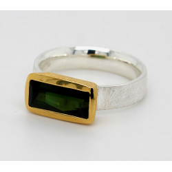 Turmalin-Ring - grüner Turmalin in Silber mitvergoldeter Fassung - Ringgröße 58