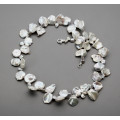 Keshi-Perlenkette - große weiße Keshi-Süßwasserperlen in 47 cm Länge-Perlenketten