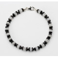 Edelsteinarmband - viereckige Onyx- und Mondstein-Plättchen mit schwarzen Spinellen 20,5 cm lang-Edelstein-Armbänder