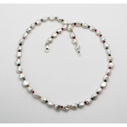 Keshi-Perlenkette weiß mit facettierten bunten Turmalinen 50,5 cm lang