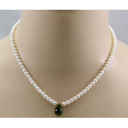 Perlenkette - weiße Süßwasser-Perlen mit Turmalin Tropfen 44 cm lang
