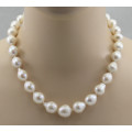 Perlenkette große weiße Süßwasser-Perlen in barocker Form 50 cm lang-Perlenketten