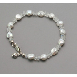Mondstein Armband Regenbogen-Mondstein facettiert mit Keshi-perle und einem Herz aus Silber 19,5 cm
