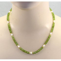 Peridot-Kette maigrün facettiert mit Perlen 49,5 cm lang