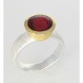 Rubellit-Ring - roter Turmalin in Silber mit vergoldeter Fassung Gr. 53-Silberringe