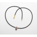Edelstein-Kette Spinell schwarz facettiert mit Boulder-Opal in 45 cm Länge-Edelsteinketten