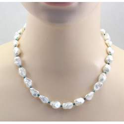 Perlenkette weiße Keshi-Süßwasser-Perlen mit kleinen Chrysokollen 48 cm